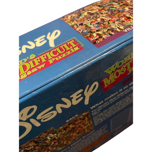 Disney Double Sided Villains and Winnie the Pooh Puzzles Set of 2, NIB - Picture 3 of 9